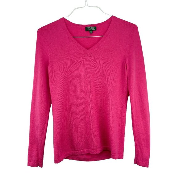 LORD & TAYLOR Extra fine Merino Pinky V Neck Minimalist Luxury sz 6 - Picture 2 of 5